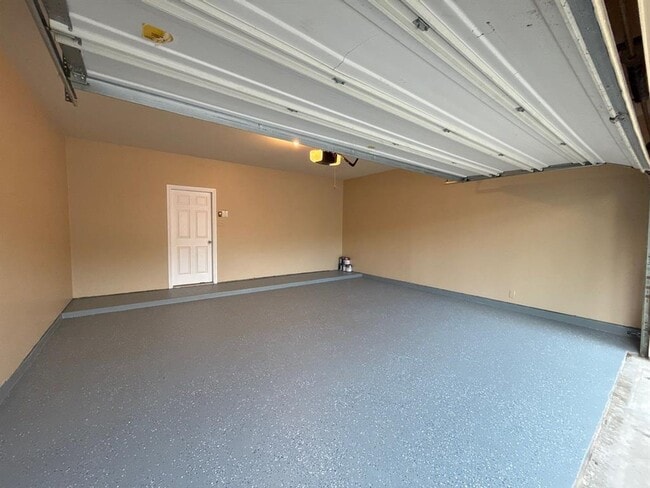 Building Photo - 1702 Bonnyton Ln