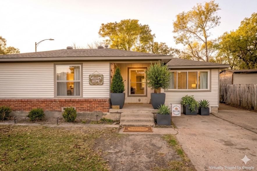 Building Photo - 1315 Whitley Dr