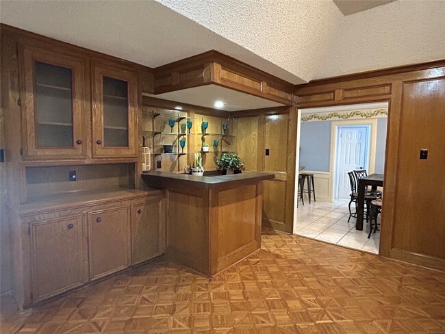 Building Photo - 17718 Surreywest Ln