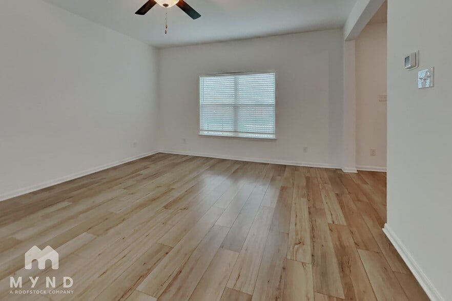 Building Photo - 6112 Underwood Way