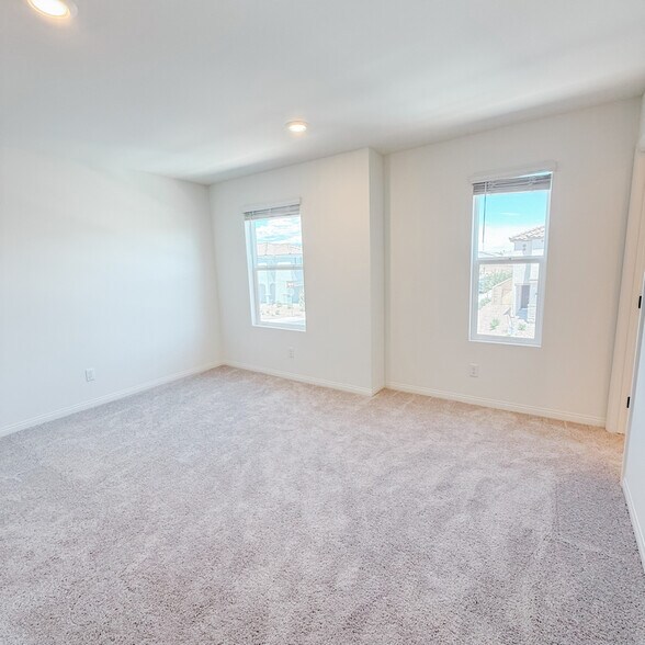 Building Photo - 7061 Cottage Vis Ave