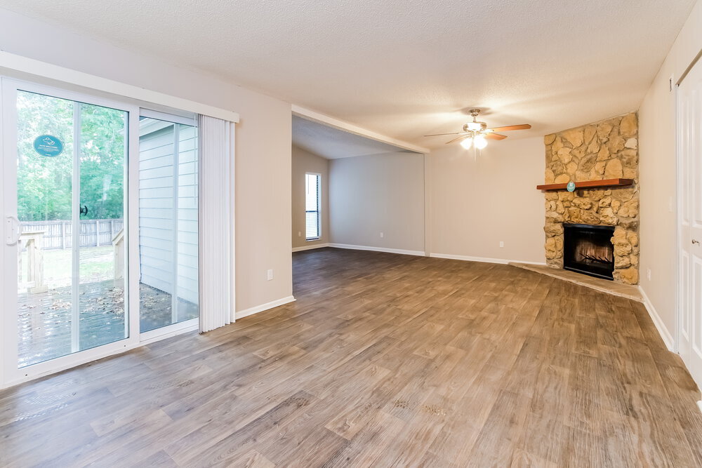 Building Photo - 6911 Coleus Ct
