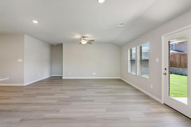 Building Photo - 3404 Eagle Mount Dr