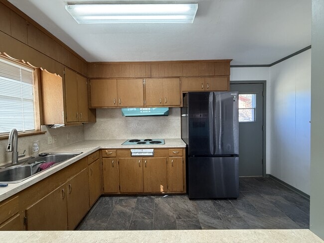 Building Photo - 7765 Coburn Dr