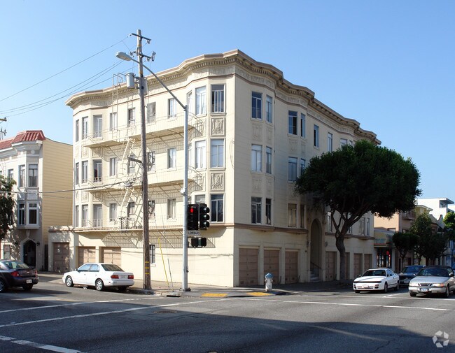 Building Photo - 1601 Lombard St