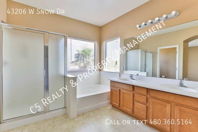 Building Photo - 43206 W Snow Dr