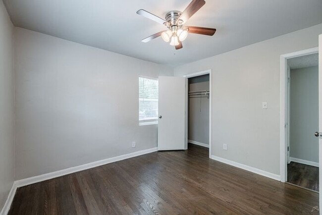 Building Photo - Second-Floor 2-Bedroom Premium Apartment | 850 SF