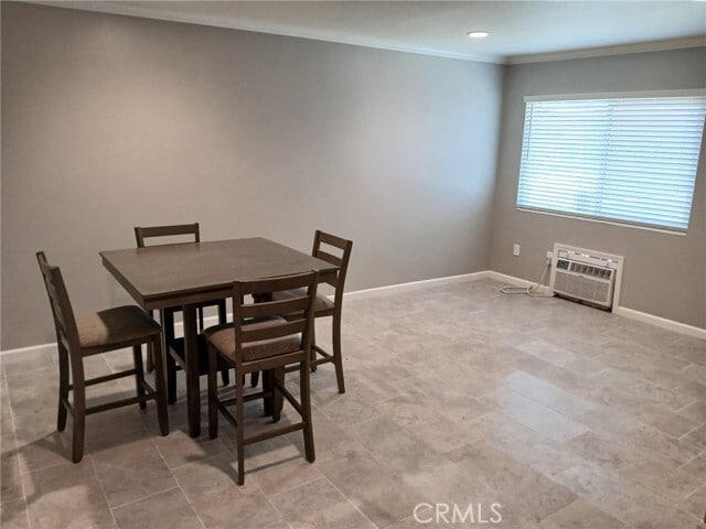 Building Photo - 580 W Shamrock St