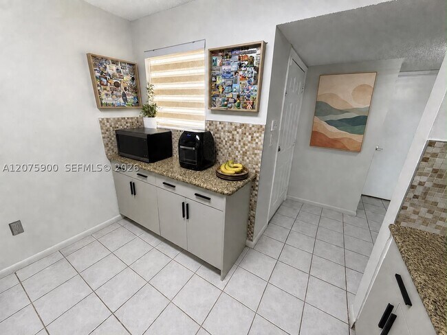 Building Photo - 1195 NW 125th Ct