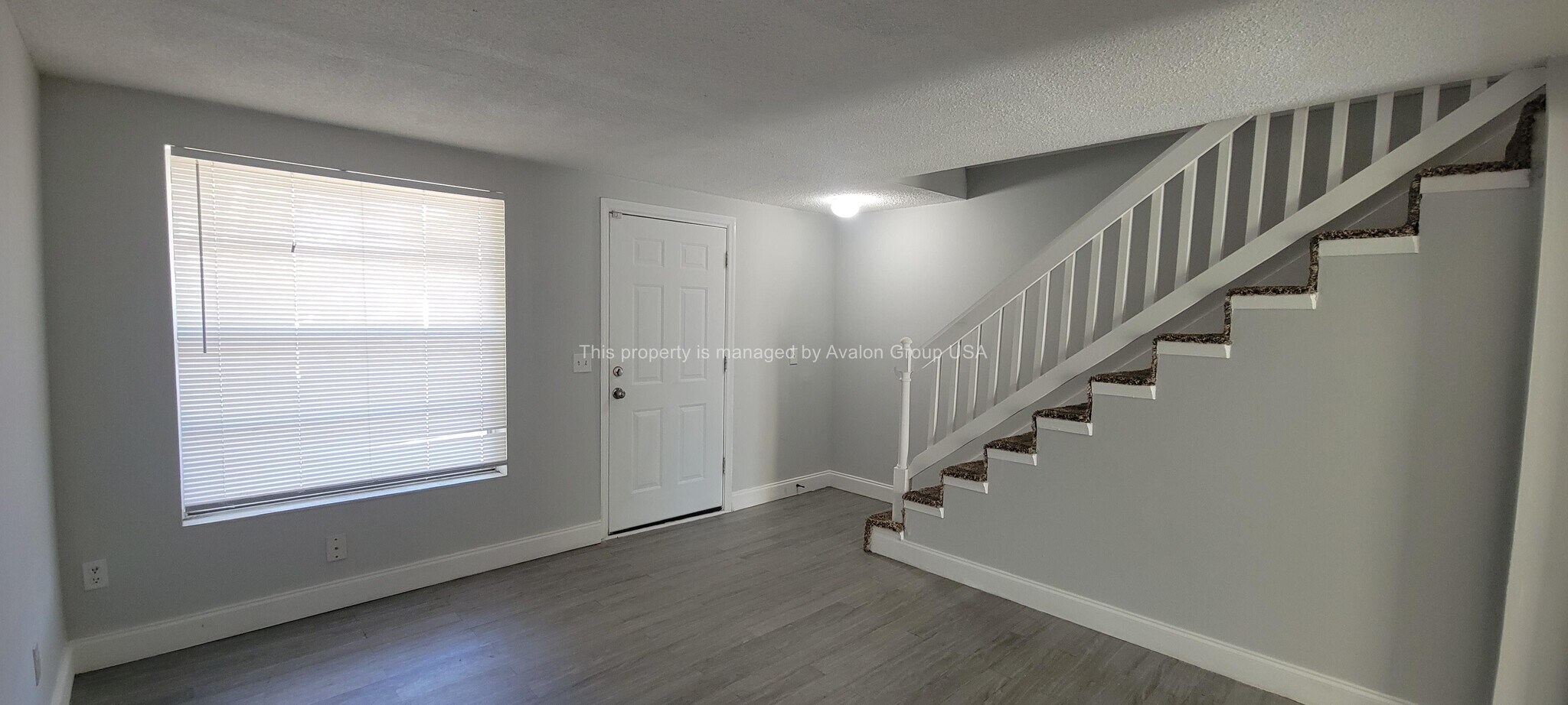 Building Photo - 2648 Sunrise Village Dr