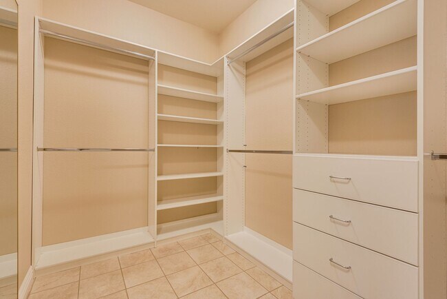 Building Photo - MacDonald Ranch Dream Home with Resort Style Backyard