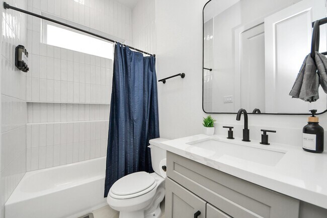 Building Photo - 3907 Maggie St