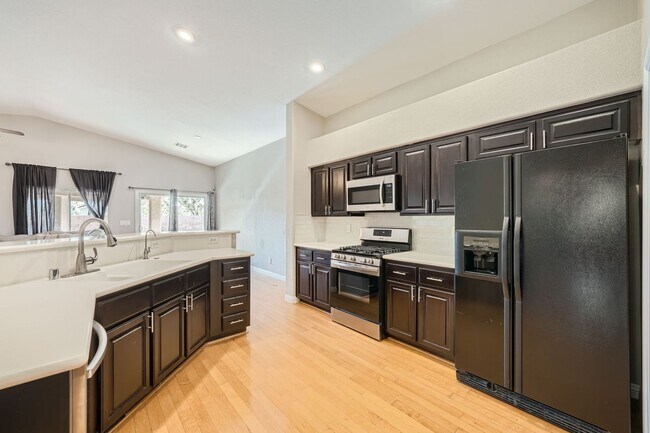 Building Photo - Great Henderson Single Story Home