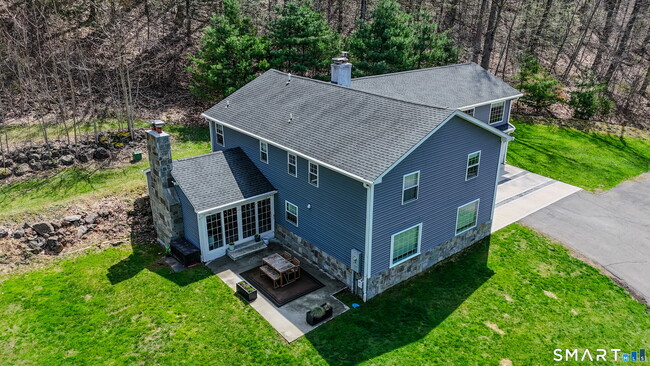 Building Photo - 50 1/2 Mountain Spring Rd