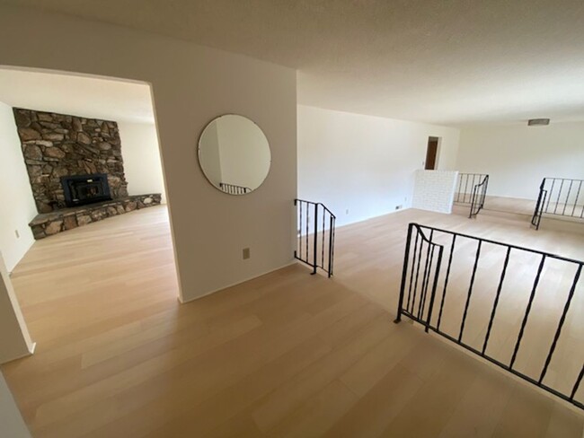 Building Photo - 11755 Tam O'Shanter Dr