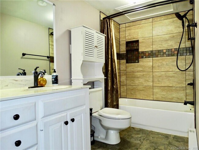 Building Photo - 155 Candlewood Dr
