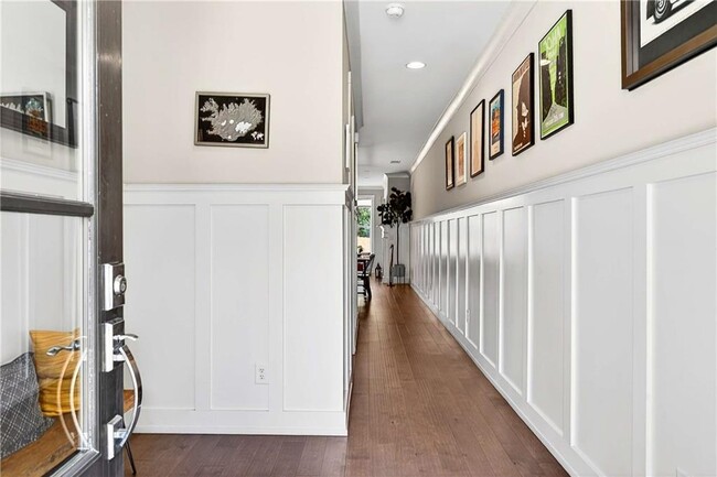 Building Photo - 166 Bellehaven Dr