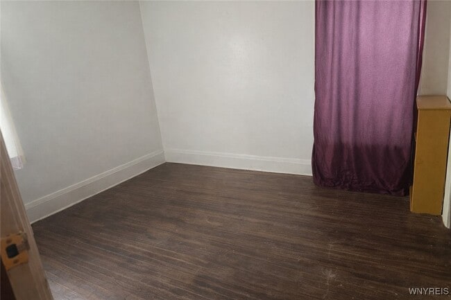 Building Photo - 136 Springville Ave