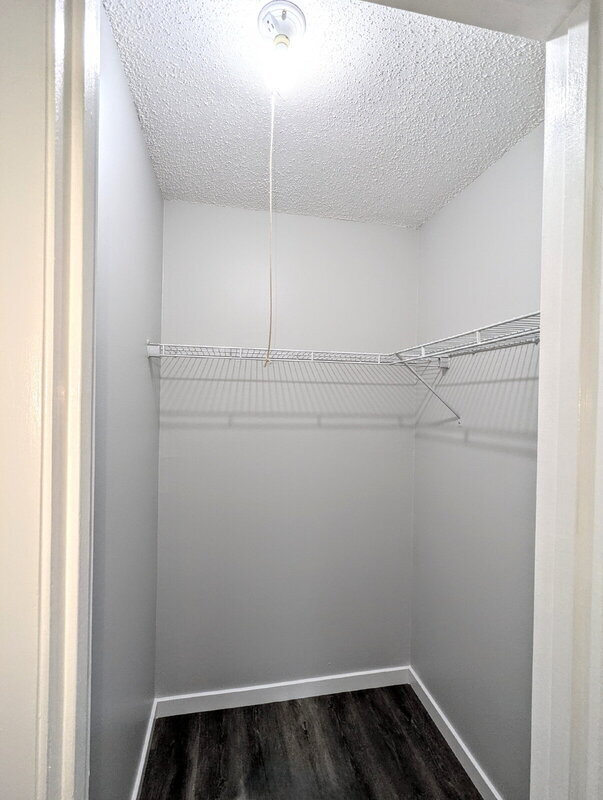Building Photo - 4001 S Beneva Rd