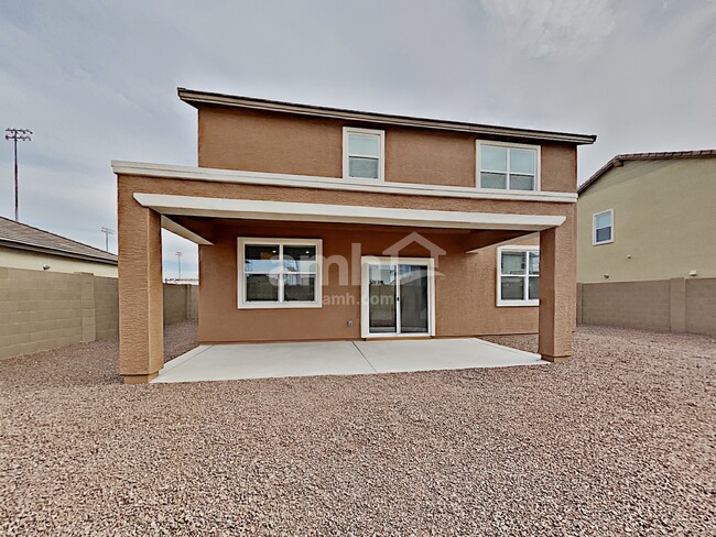 Building Photo - 5921 W Larkspur Dr