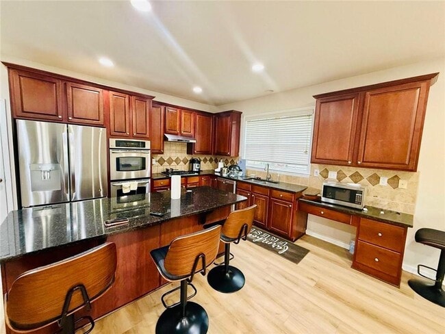 Building Photo - 830 Pimlicon Pl