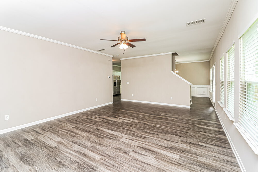 Building Photo - 542 Fieldcrest Dr