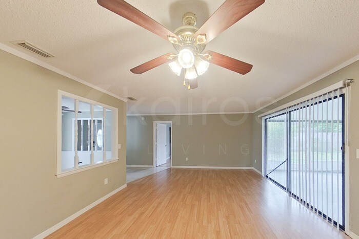 Building Photo - 308 Wildwood Dr