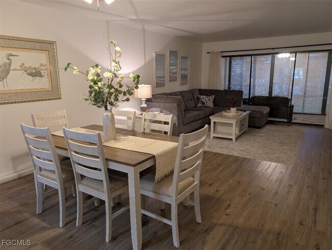 Building Photo - 15493 Admiralty Cir