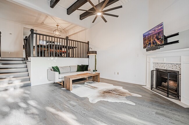 Building Photo - 1906 Grant Ave