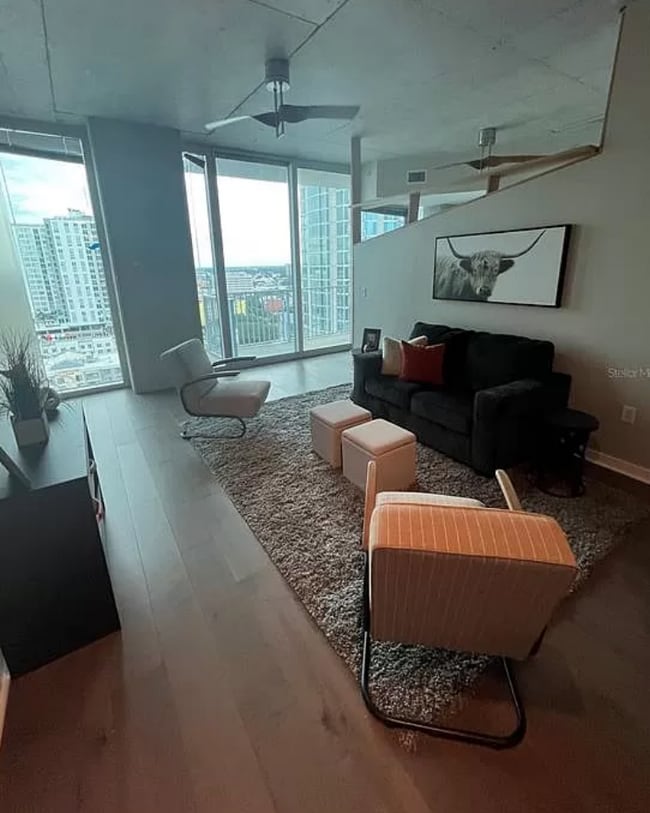 Building Photo - 777 N Ashley Dr