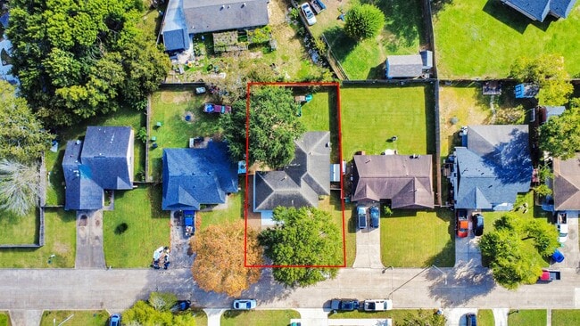 Building Photo - 11915 Binghamton Dr