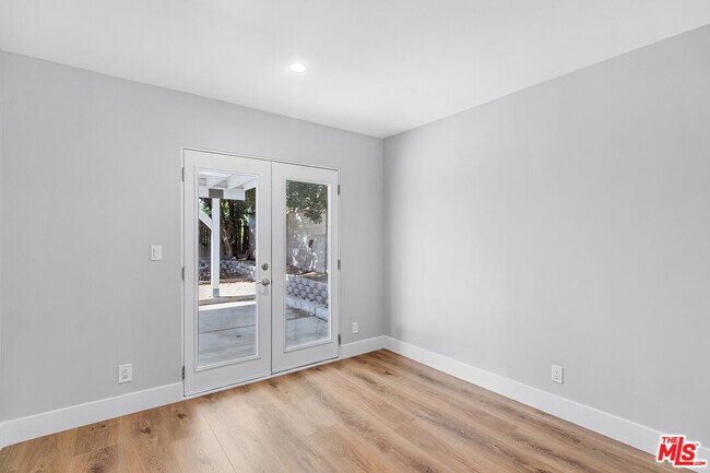 Building Photo - 14139 Gault St