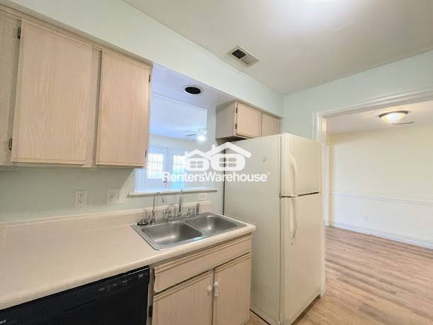 Building Photo - 6212 Heather Glen Dr