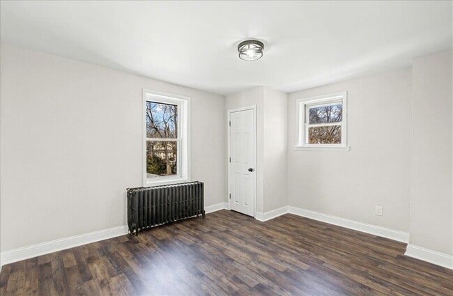 Building Photo - 515 Harrison Ave