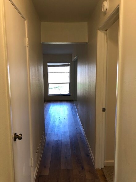 Building Photo - 9720 Leland Ln