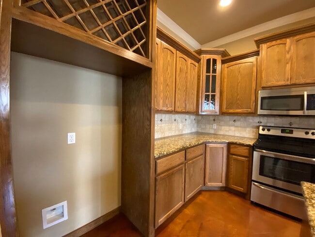 Building Photo - 3032 Silver Saddle Dr