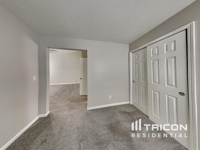 Building Photo - 7733 Wood Stream Dr
