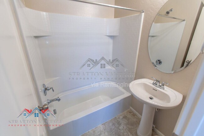 Building Photo - 2218 N 77th Dr