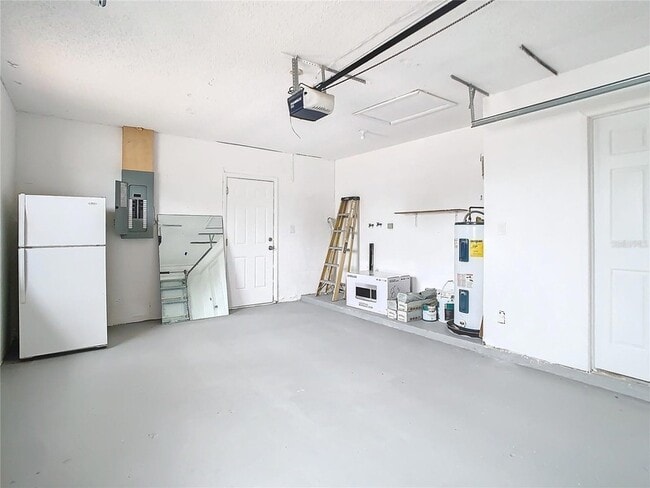 Building Photo - 1612 Fox Run Dr