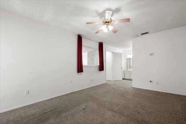 Building Photo - 9572 Windswept Ln