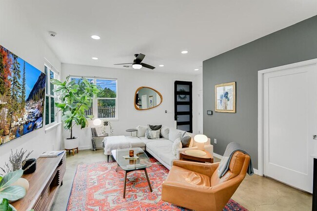 Building Photo - 2414 E Martin Luther King Jr Blvd