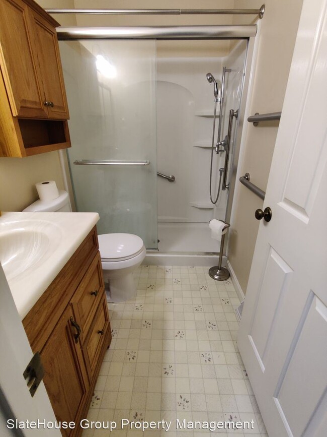 Building Photo - 2 br, 1 bath House - 12 Ashlea Village
