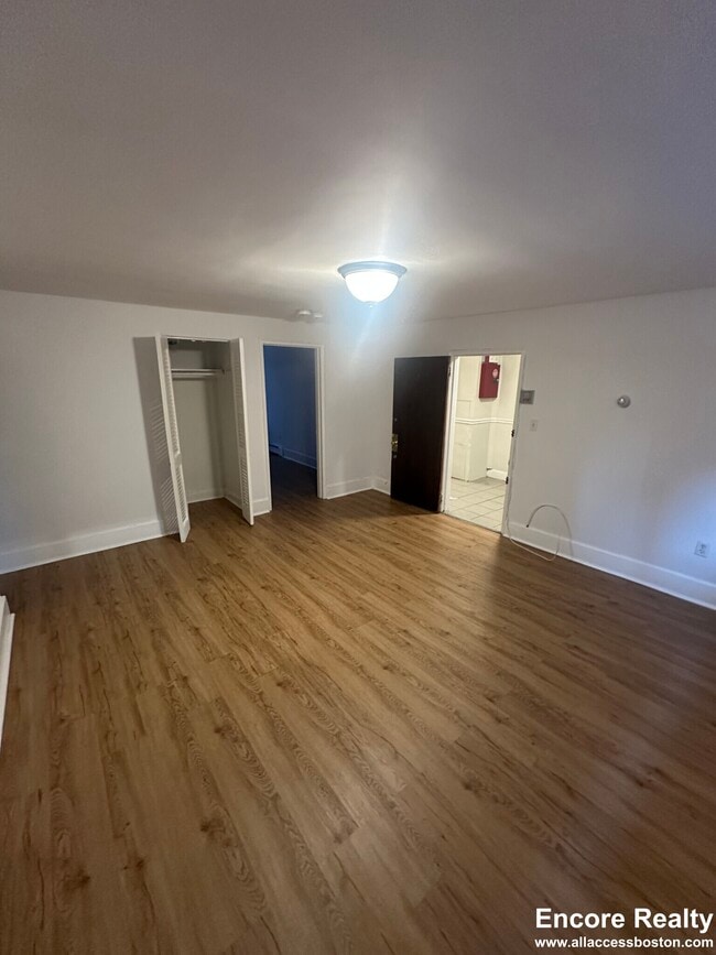 Building Photo - 63 Selkirk Rd