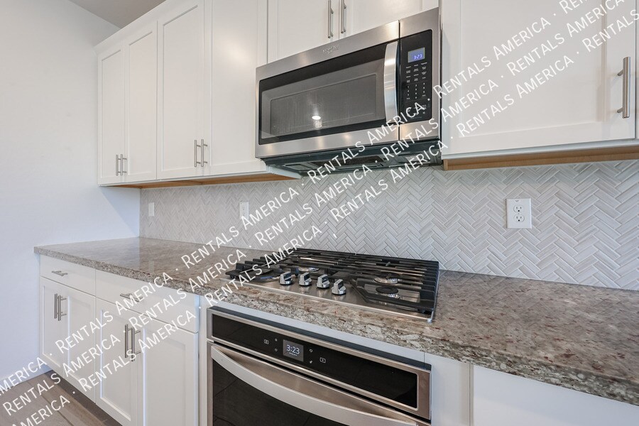Building Photo - 40622 W Williams Way