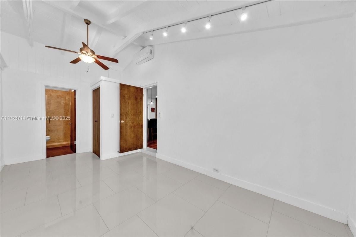 Building Photo - 7341 SW 64th Ct