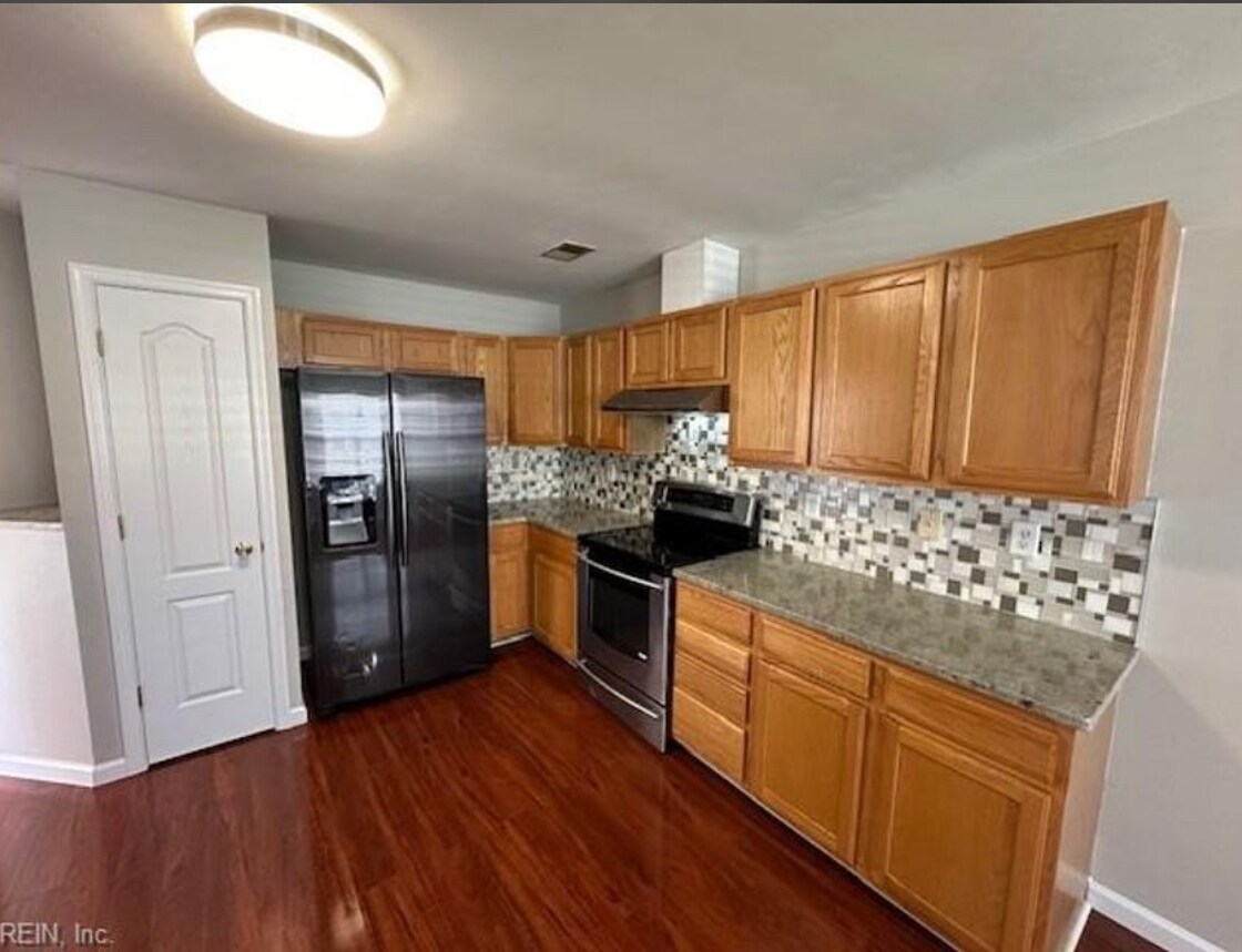 Building Photo - 4404 Glen Ellert Ct
