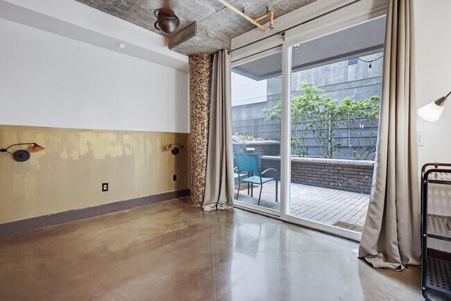 Building Photo - 1225 Island Ave