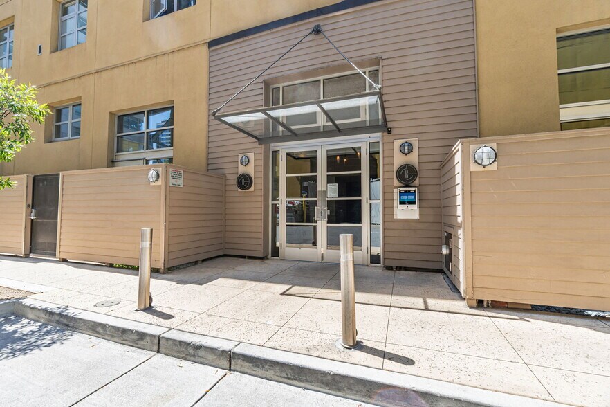 Building Photo - 400 Spear St