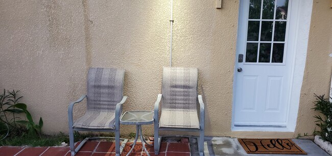 Building Photo - 5811 Crystal Rd