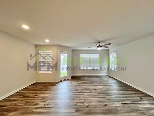 Building Photo - 1221C Champions Rest